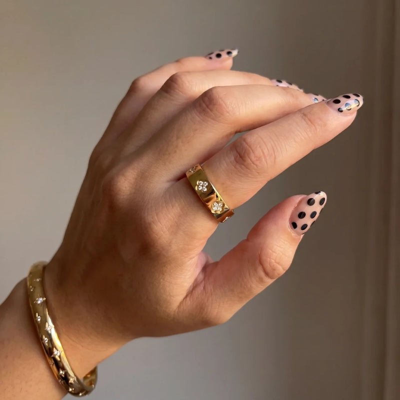 Klöverring - Pavé CZ Guldband
