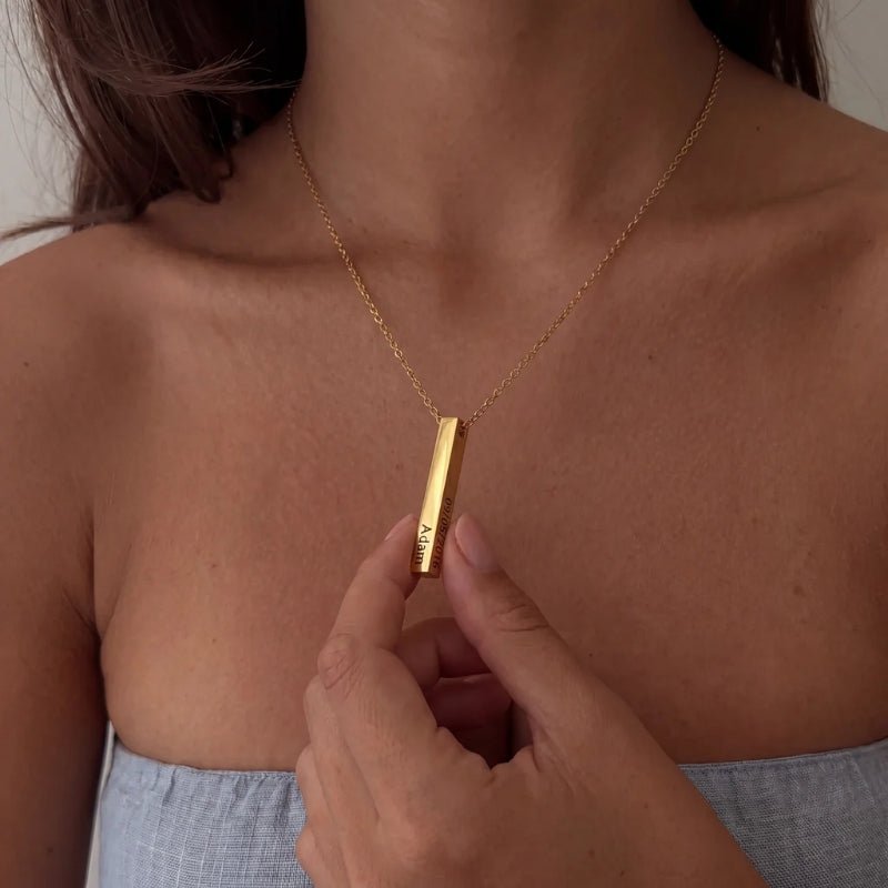 Halsband med Flera Namn - 4-sidig Guldstav