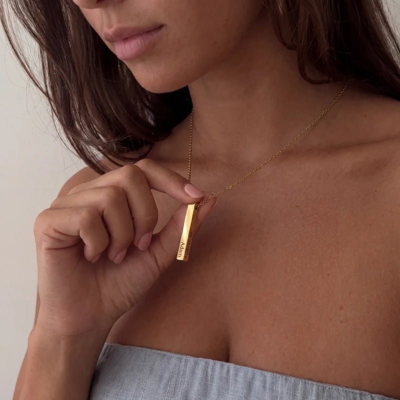 Halsband med Flera Namn - 4-sidig Guldstav